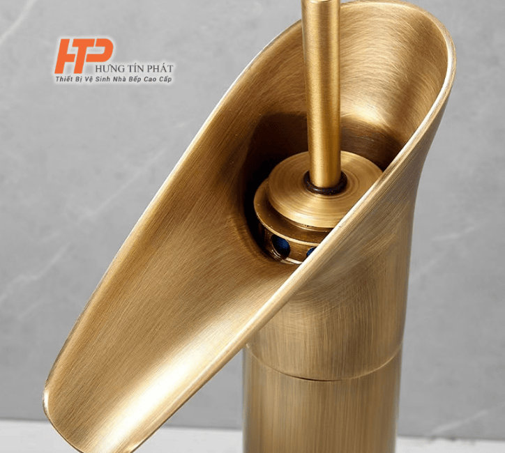 So Sánh Vòi Lavabo Nóng Lạnh Đồng Thau Với Inox – Loại Nào Tốt Hơn