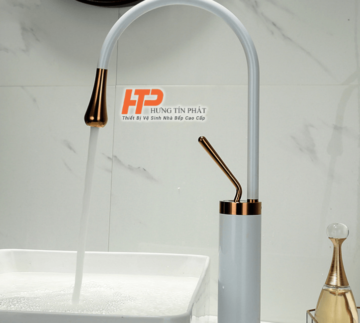 Vòi rửa chén nóng lạnh HTP 628