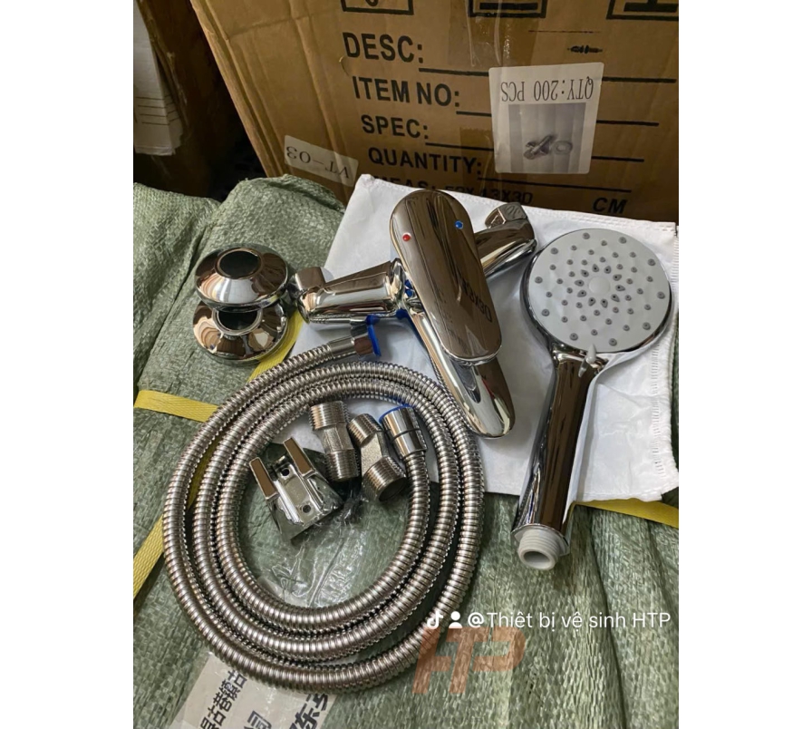 Bộ sen tắm nóng lạnh gắn tường 2 mắt