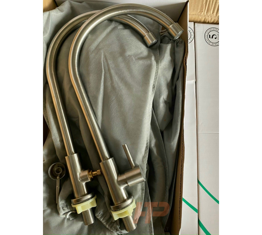 Vòi rửa chén mạ vàng DQK G065
